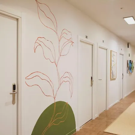 A In The بيت شباب