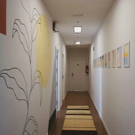 A In The بيت شباب سان سيباستيان