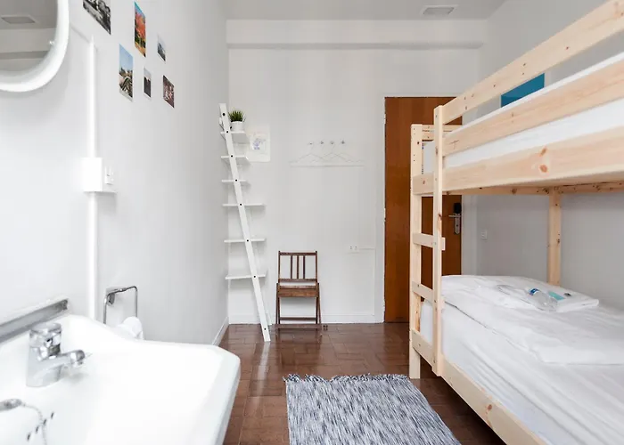 A In The * Сан-Себастьян