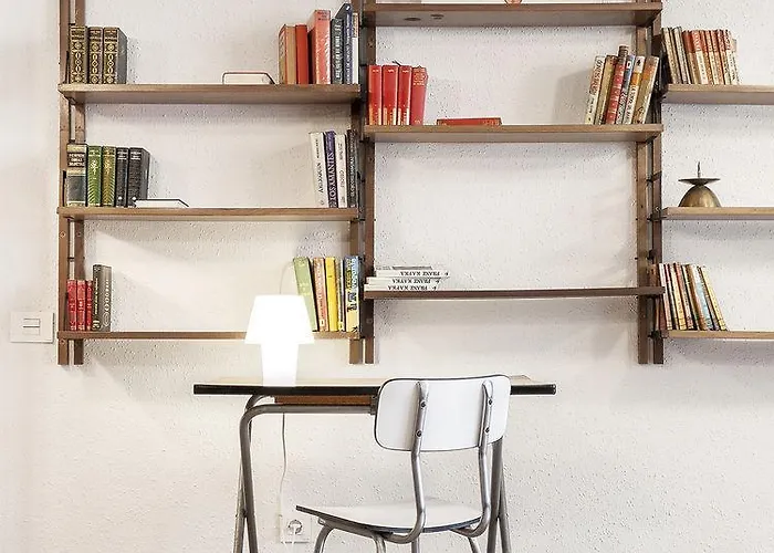 A In The City Хостел *